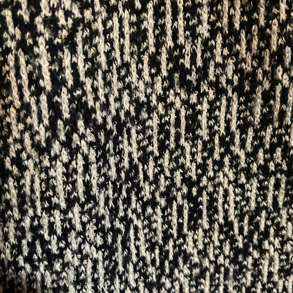 Painted Threads Open Cardigan - Picture 4 of 5
